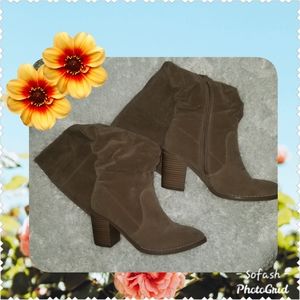 Knee high taupe Boots.